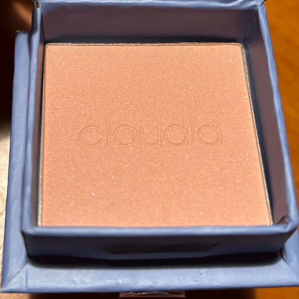 Benefit Cloudia Pale Pink Blush